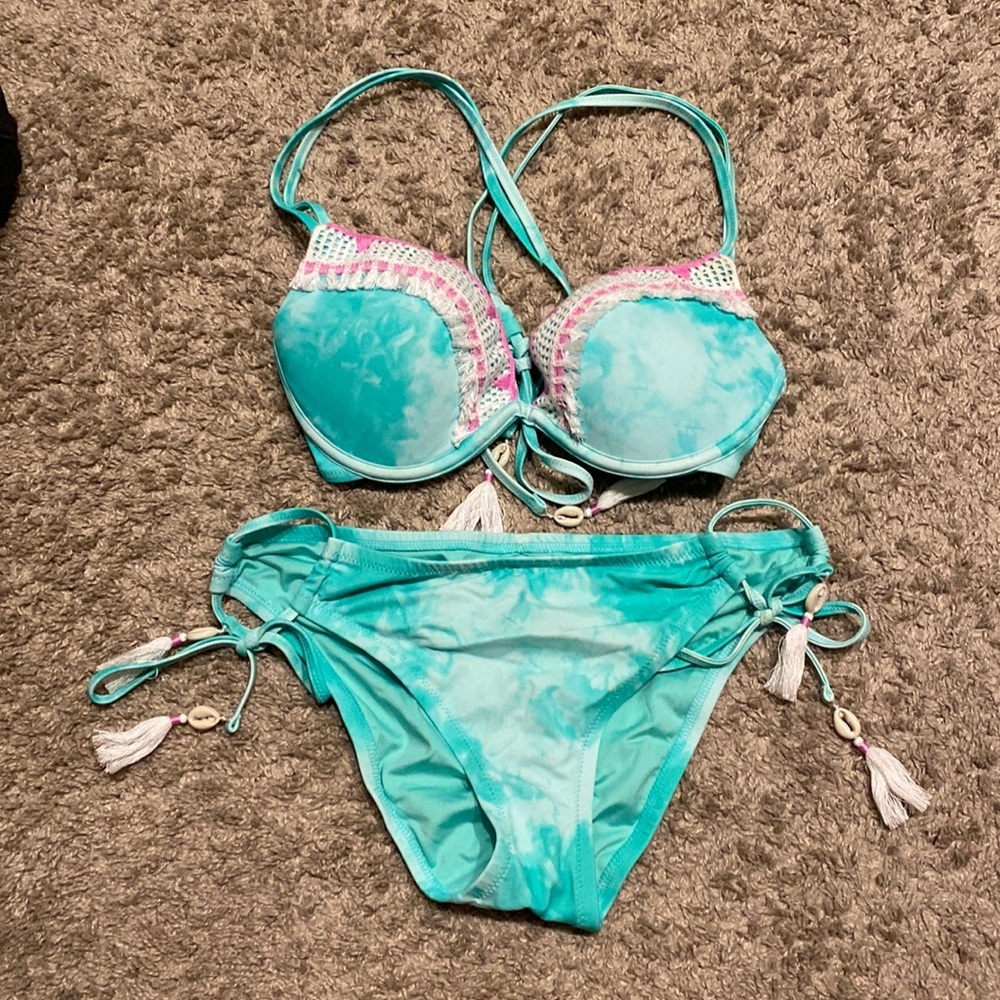 Shade & Shore Push-Up Bikini! 34C top, Large bottom!​